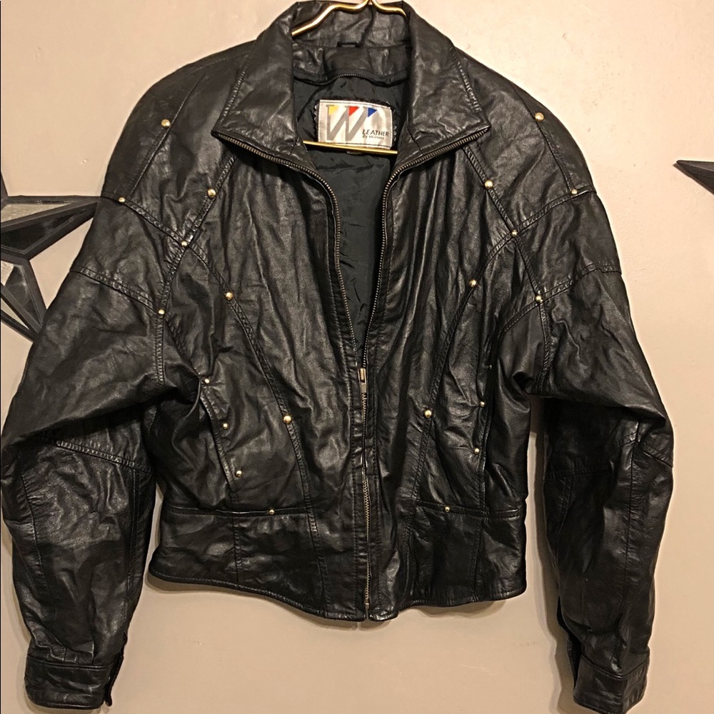 Vintage Woman’s black leather studded jacket !Sm